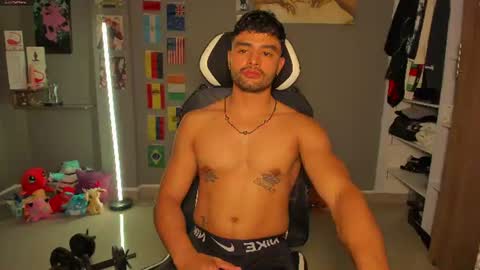 Snapshot of jordanrossie chatting on 07-17-26, 01:56 JordanRossie online show from 07-17-26, 01:56