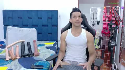 jose_rumbero91 online show from 02-09-26, 11:47
