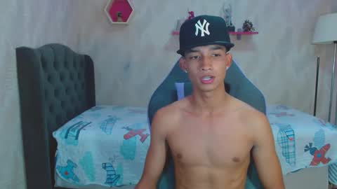 jose_sexycumm online show from 03-01-25, 09:37
