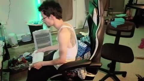 Josef online show from 04-08-26, 02:11