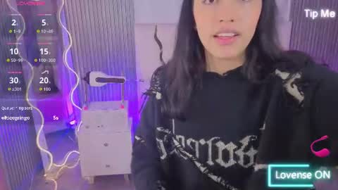 Snapshot of joselyn_tay chatting on 07-11-26, 11:46 Joselyn online show from 07-11-26, 11:46