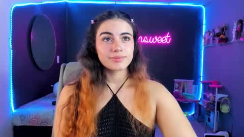 Snapshot of joselynsweet chatting on 03-05-25, 02:36 Sofia Garcia online show from 03-05-25, 02:36