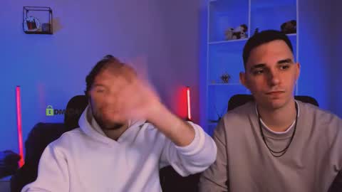 joseph_bear_ online show from 11-24-25, 07:57