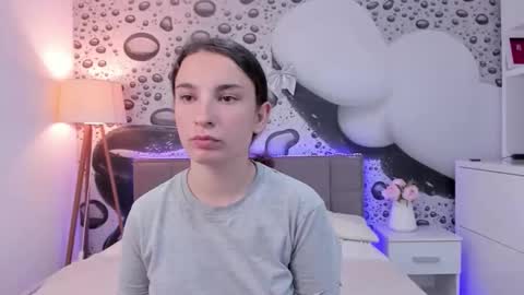 Josephine online show from 05-06-26, 12:10
