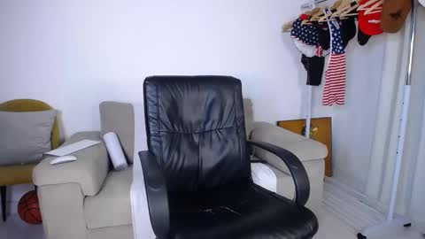 josezaens_ online show from 11-05-25, 09:59