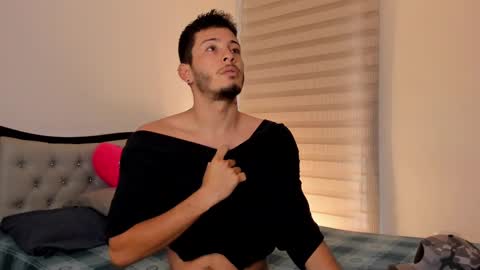 Snapshot of josh_and_dilany chatting on 02-24-25, 12:37 Dilany Josh online show from 02-24-25, 12:37