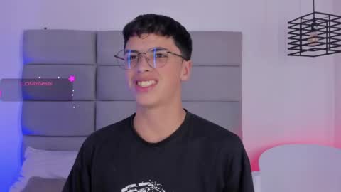 Josh online show from 04-08-26, 04:12