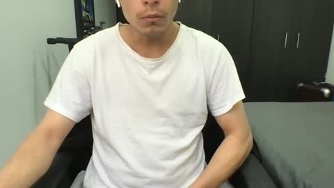 Nicolas online show from 02-26-25, 05:07