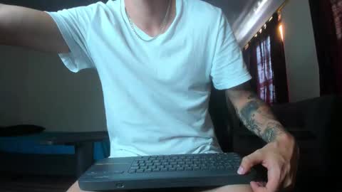 Snapshot of joshmiller_ chatting on 02-11-26, 05:07 Josh online show from 02-11-26, 05:07