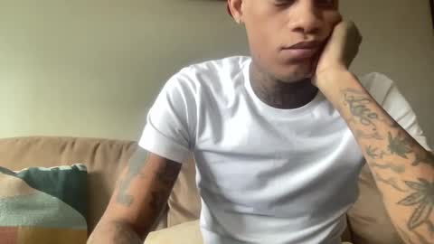 Snapshot of joshperrygoon chatting on 01-05-25, 08:42 joshperrygoon online show from 01-05-25, 08:42