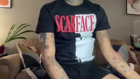 Snapshot of joshperrygoon chatting on 01-14-25, 12:43 joshperrygoon online show from 01-14-25, 12:43