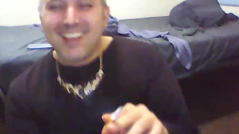 Snapshot of joshualorenzo chatting on 06-18-26, 05:51 joshualorenzo online show from 06-18-26, 05:51