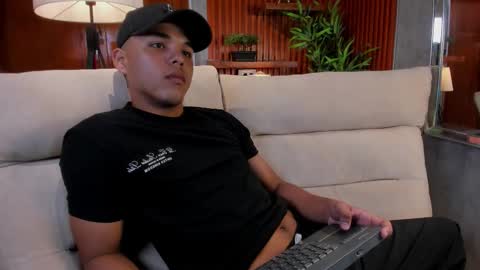 Snapshot of josseph_smit_ chatting on 02-27-26, 02:39 Josseph online show from 02-27-26, 02:39