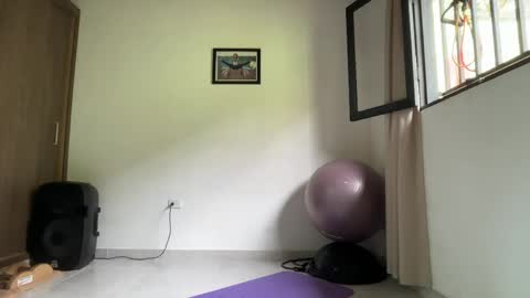 Im Jouliano online show from 05-10-26, 03:06