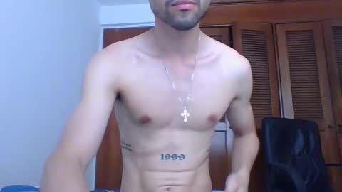 Snapshot of jovenvergonguapo09 chatting on 12-31-24, 07:07 Van Helsing online show from 12-31-24, 07:07