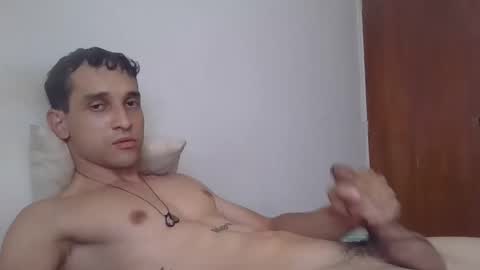 Snapshot of jovenvergonguapo09 chatting on 03-09-26, 07:29 Van Helsing online show from 03-09-26, 07:29