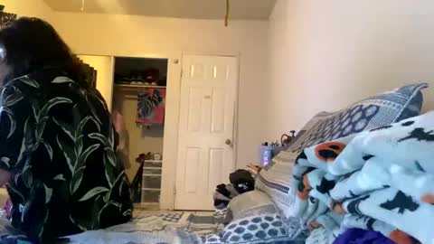 Joy3100 online show from 10-29-25, 06:48