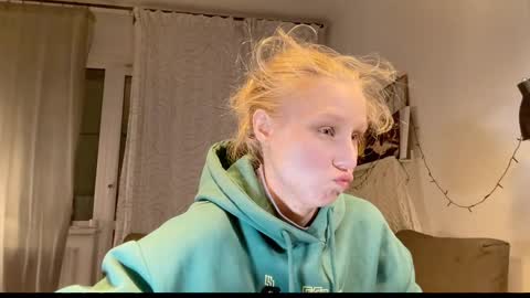 joy_keys online show from 02-09-25, 06:26