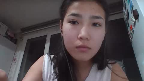 Snapshot of joy_serena chatting on 11-13-25, 05:56 joy_serena online show from 11-13-25, 05:56