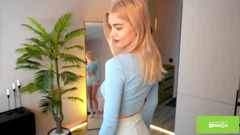 Snapshot of joybunny chatting on 03-07-25, 07:08 joybunny online show from 03-07-25, 07:08