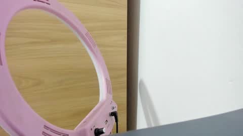 Snapshot of joyce_park_ chatting on 03-03-25, 02:04 Tell me Kathe online show from 03-03-25, 02:04