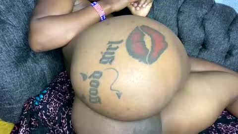 Butterflyass online show from 02-18-26, 04:19