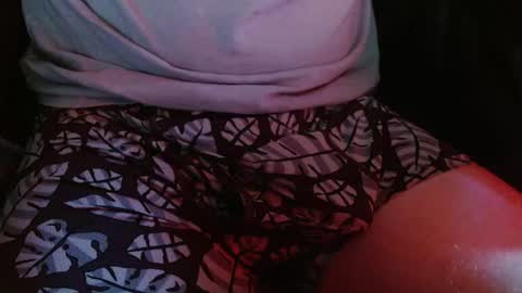 Snapshot of jp309 chatting on 11-08-25, 02:06 JP online show from 11-08-25, 02:06