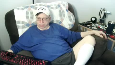 jpmel99 online show from 05-09-26, 10:59