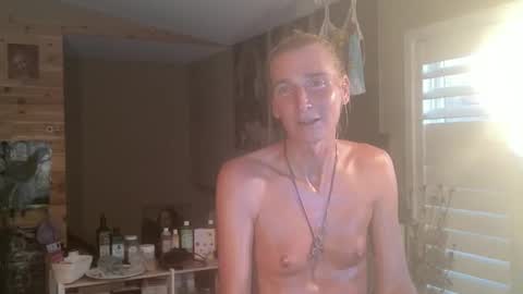 Snapshot of jpsunflower chatting on 11-12-25, 10:41 JP Sunflower Angel Love online show from 11-12-25, 10:41