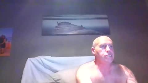 Snapshot of jrkfurnitureinstallations chatting on 03-31-26, 08:26 Naughty Couple online show from 03-31-26, 08:26