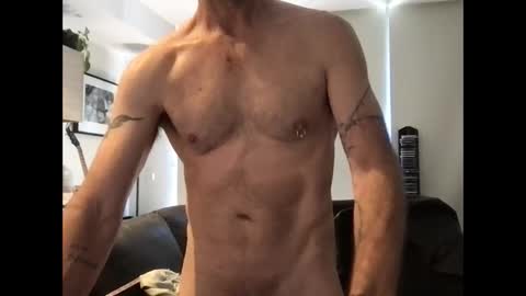 Snapshot of jrocket2 chatting on 10-10-25, 01:04 jrocket2 online show from 10-10-25, 01:04