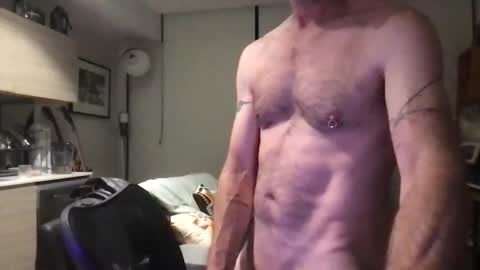 Snapshot of jrocket2 chatting on 11-02-25, 11:01 jrocket2 online show from 11-02-25, 11:01