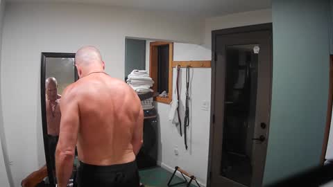 jroge21 online show from 02-21-25, 04:07