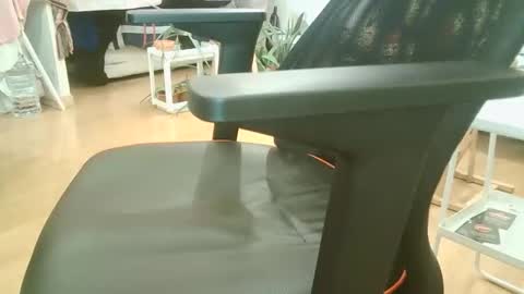 js_k online show from 10-27-25, 04:55