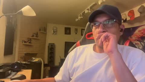 Snapshot of jsexy69 chatting on 04-04-26, 02:21 joe online show from 04-04-26, 02:21