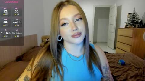 Snapshot of ju_lii chatting on 12-27-24, 02:12 Julia and Julia online show from 12-27-24, 02:12