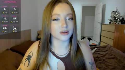 Snapshot of ju_lii chatting on 01-08-25, 02:25 Julia and Julia online show from 01-08-25, 02:25