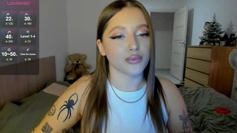 Snapshot of ju_lii chatting on 01-16-25, 04:18 Julia and Julia online show from 01-16-25, 04:18