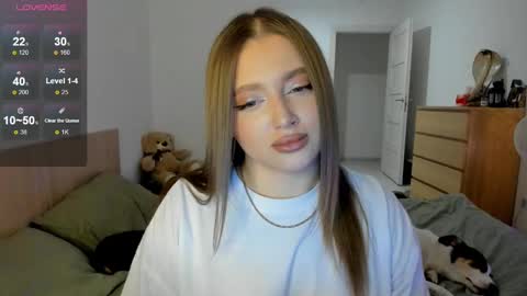 Snapshot of ju_lii chatting on 02-05-25, 02:59 Julia and Julia online show from 02-05-25, 02:59