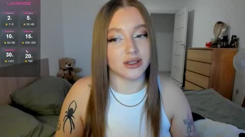 Snapshot of ju_lii chatting on 02-06-25, 02:26 Julia and Julia online show from 02-06-25, 02:26