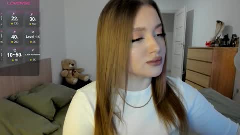 Snapshot of ju_lii chatting on 02-11-25, 02:35 Julia and Julia online show from 02-11-25, 02:35