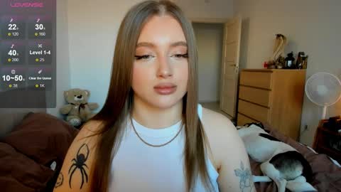 Snapshot of ju_lii chatting on 02-20-25, 02:13 Julia and Julia online show from 02-20-25, 02:13