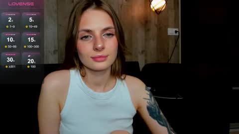 Snapshot of ju_lii chatting on 02-20-25, 05:18 Julia and Julia online show from 02-20-25, 05:18