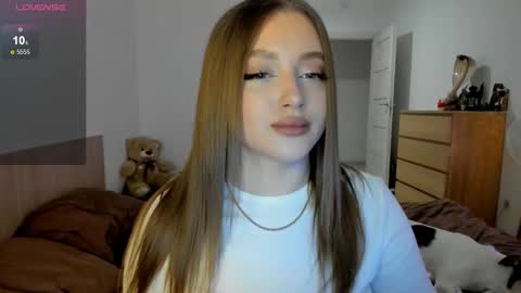 Snapshot of ju_lii chatting on 02-22-25, 03:14 Julia and Julia online show from 02-22-25, 03:14