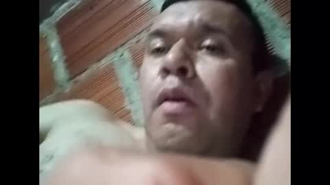 Snapshot of juan370490 chatting on 12-31-24, 04:38 juan370490 online show from 12-31-24, 04:38