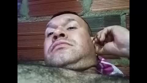 Snapshot of juan370490 chatting on 01-15-25, 04:15 juan370490 online show from 01-15-25, 04:15