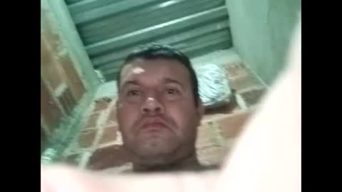 Snapshot of juan370490 chatting on 02-19-25, 12:00 juan370490 online show from 02-19-25, 12:00