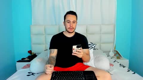 Juan online show from 11-08-25, 02:23