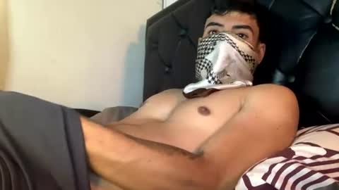 Snapshot of juan_bunny chatting on 06-21-26, 01:24 lJuanl online show from 06-21-26, 01:24