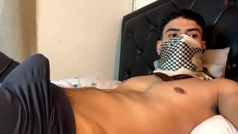 Snapshot of juan_bunny chatting on 06-22-26, 01:41 lJuanl online show from 06-22-26, 01:41